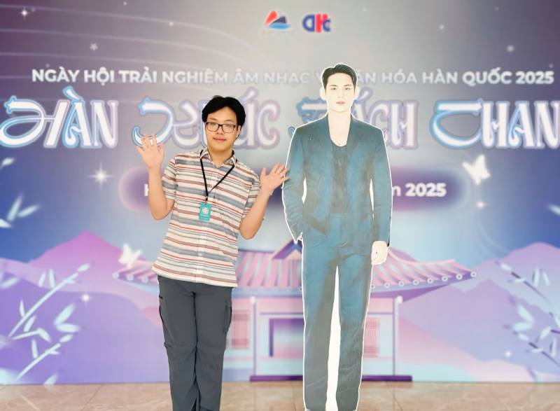 Sự kiện “Hàn Khúc Bách Thanh - Ngày hội Trải nghiệm Âm nhạc và Văn hóa Hàn Quốc” đã diễn ra tại Học viện Ngoại giao vào ngày 27 tháng 4 vừa qua. (Ảnh: Hoàng Xuân Tùng)