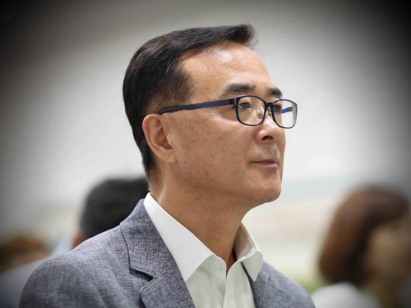 Ông Park Nark Jong đã chia sẻ với phóng viên danh dự Korea.net những góc nhìn sâu sắc về ngày thương binh liệt sĩ của Hàn Quốc và Việt Nam từ góc độ lịch sử. (Ảnh: Park Nark Jong) 