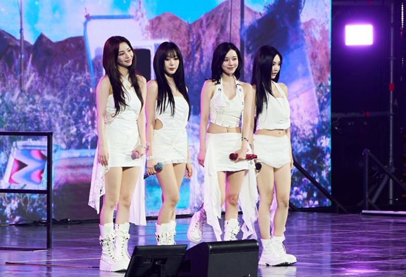 6月19日，在2025 MyK FESTA的K-Pop演唱会上，热门女团aespa登台表演。韩宣网名誉记者徐傲 摄