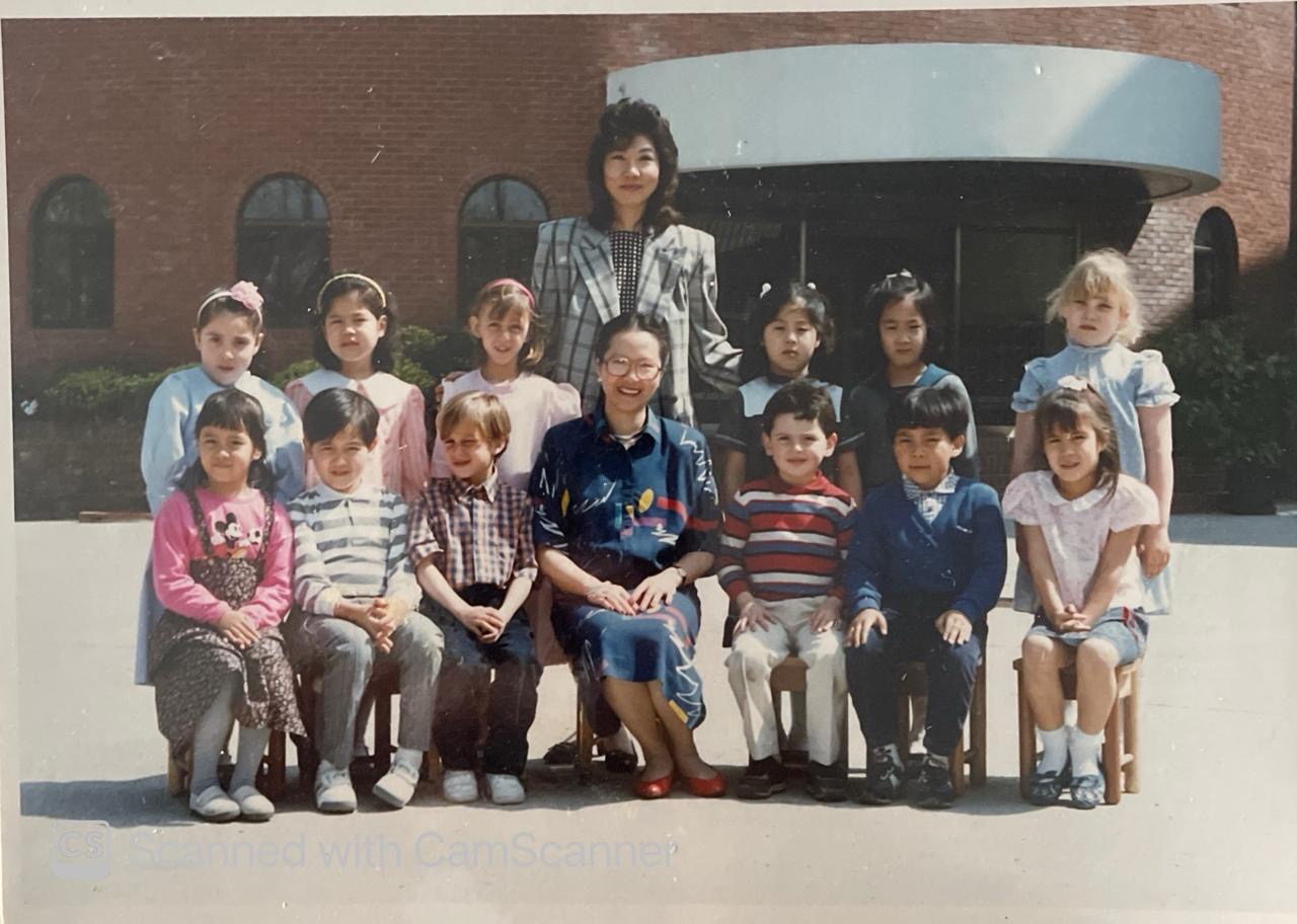 Felipe y sus compañeros de clase en un jardín de infancia internacional en Seúl.