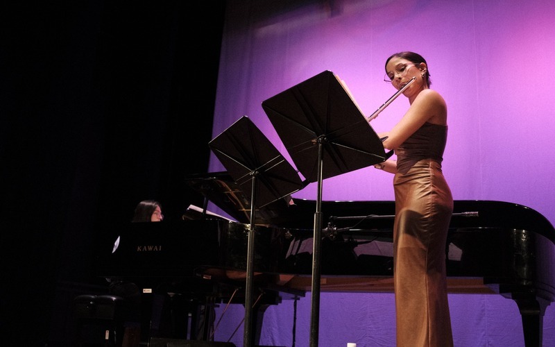 Ensamble de flauta y piano durante la inauguración de la VII Semana Cultural de Corea en Mérida. | Kavi Lucena
