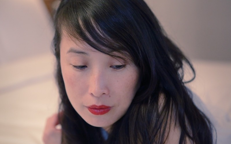 Portrait de la romancière genevoise d’origine coréenne Laure Mi Hyun Croset. © Bruno Fabresse