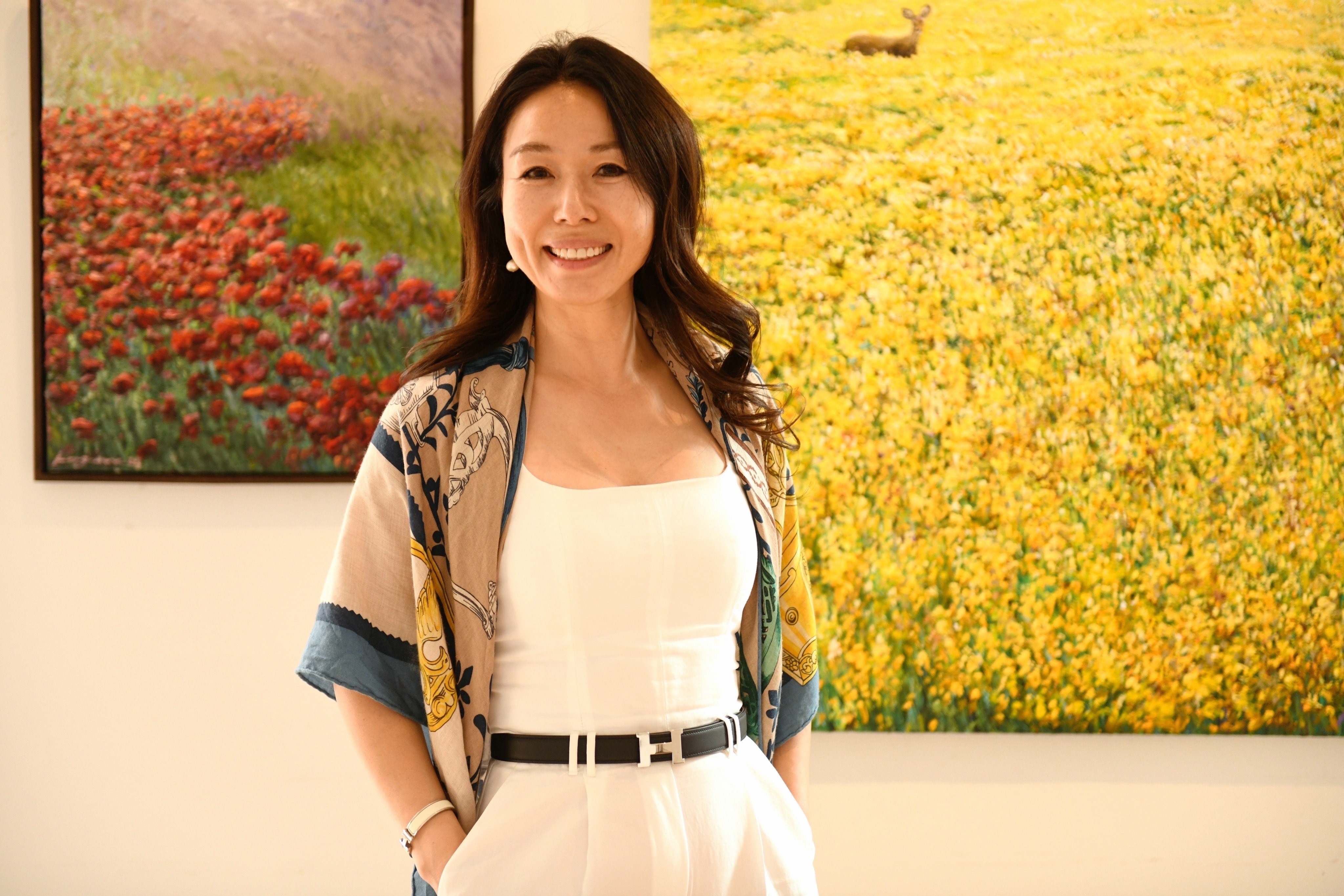 Michelle Kong à la galerie d'art 104 rue de La Tour en 2025. © Farida Brechemier