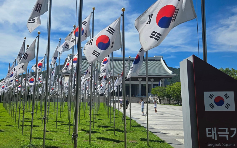 Nationalflagge in der The Independence Hall of Korea © Manuel Guthmann