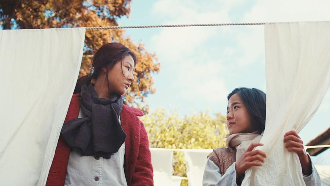 Este desgarrador drama histórico expone la tragedia de dos jóvenes forzadas a ser mujeres de consuelo por el ejército imperial japones | Página oficial de Amazon Prime Video en Facebook