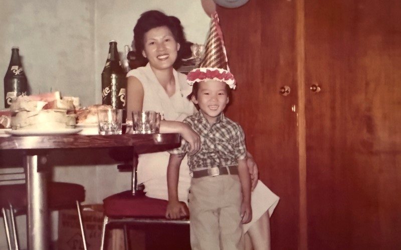 Retrato de una madre con su hijo | Gentileza Familia Lee