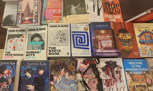 crop_usr_1200books.jpg